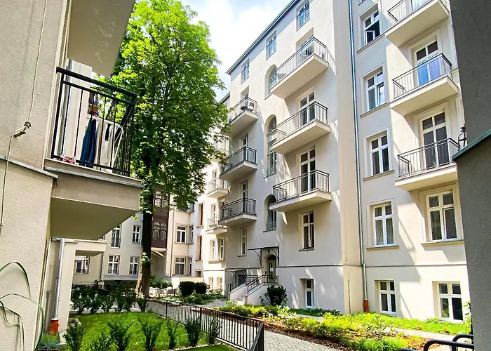 Starowiślna 41-43 by PI Apartments